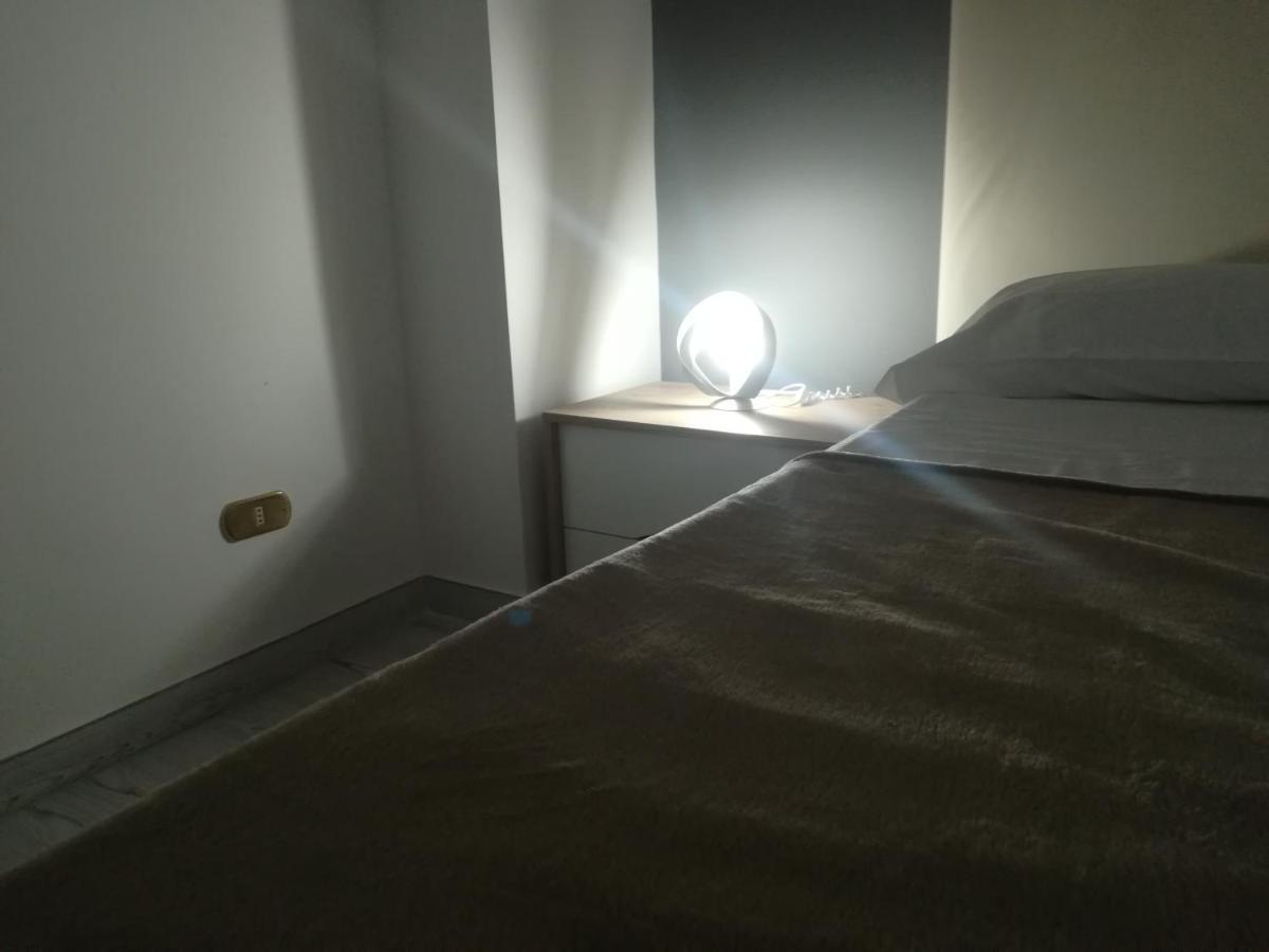 Home Mazzei Piazza Bilotti Cosenza Szoba fotó