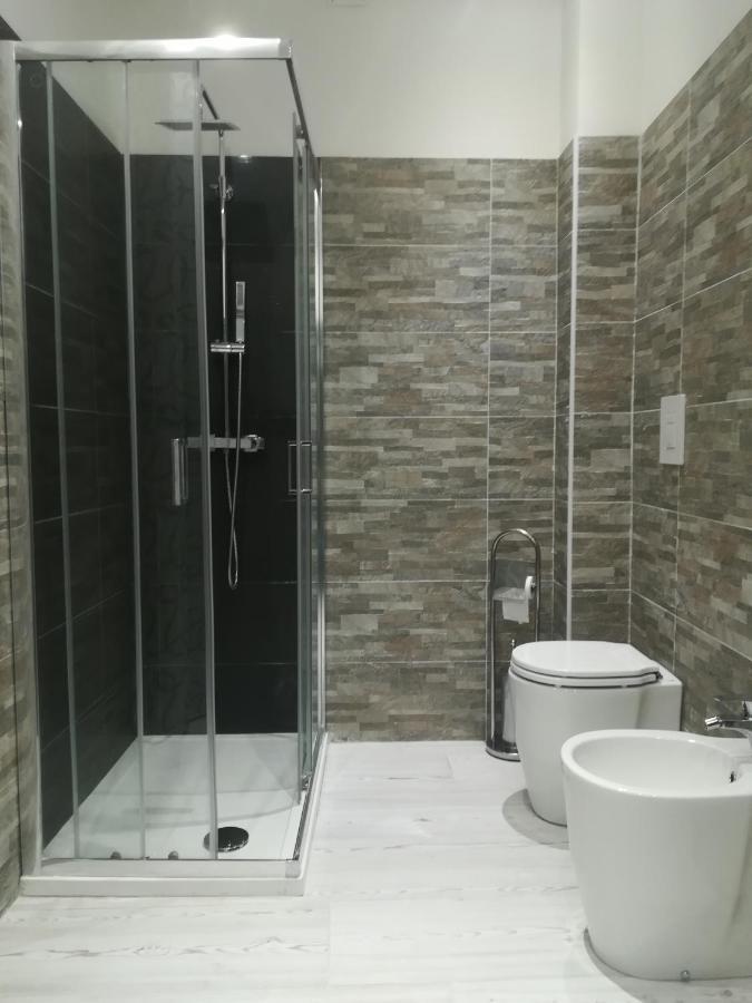 Home Mazzei Piazza Bilotti Cosenza Szoba fotó