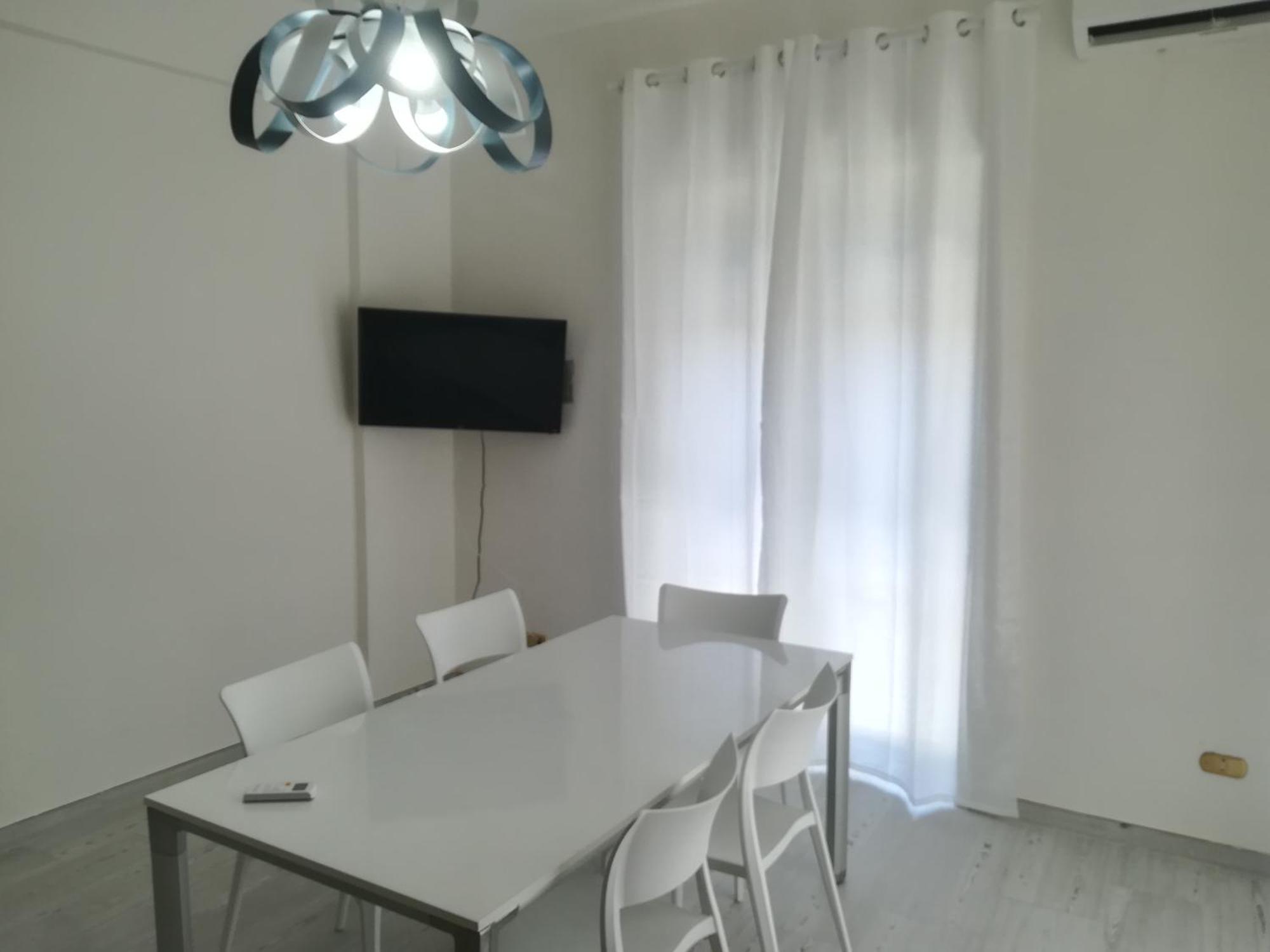 Home Mazzei Piazza Bilotti Cosenza Szoba fotó
